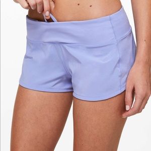 lululemon hydrangea blue speed up short 2.5”